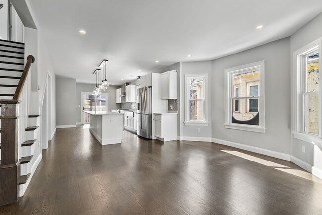 Photo - 83 Centre St Unit 2