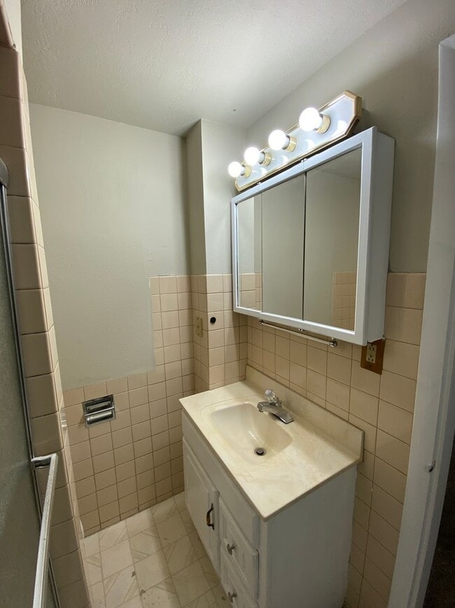 Photo - 1-Bedroom Home with 3-Stall Garage and Bonus Living Space