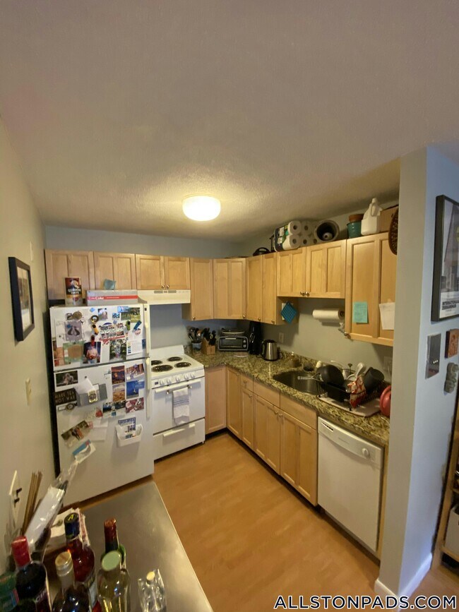 Photo - 15 Walbridge St Unit 34