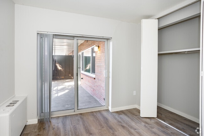 3BR, 2BA - 1,125SF - Primary Bedroom