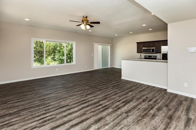 Photo - 803 SE 10th Ln