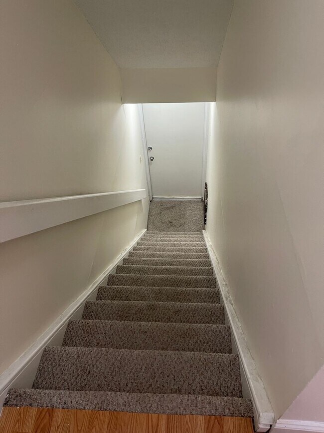 Photo - Modern Duplex with Pool, Parking, 2 balconies and 1 deck, Large Bedrooms, 1.5 bath 1 FREE MONTH