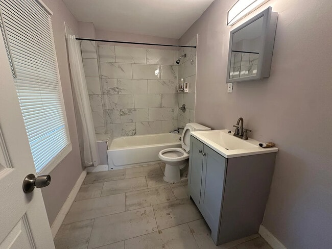 Photo - 4167 Isabelle St