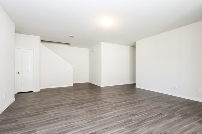 Photo - 3619 Spy Glass Hill Dr