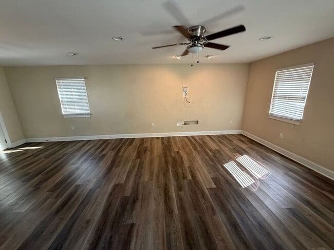 Photo - Updated 3BR/2BA Elliot Point Home with Solar Panels & Enclosed Patio!
