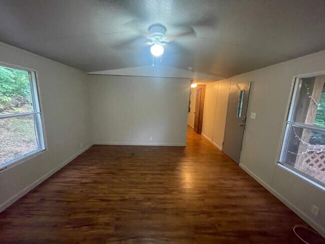Photo - 574 Peach Orchard Rd