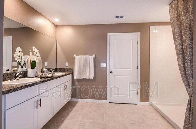 Photo - 6557 Bar S Bar Trl