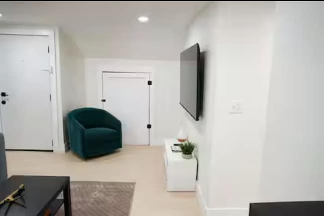 Photo - 466 Avon Ave Unidad 3