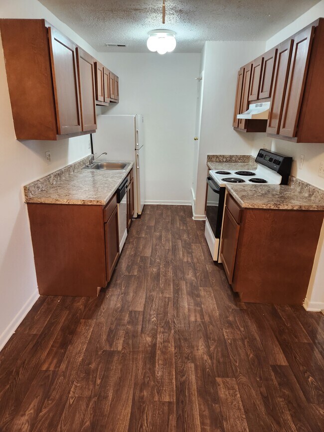 Kimberly Club Apartments Sterling Heights, MI