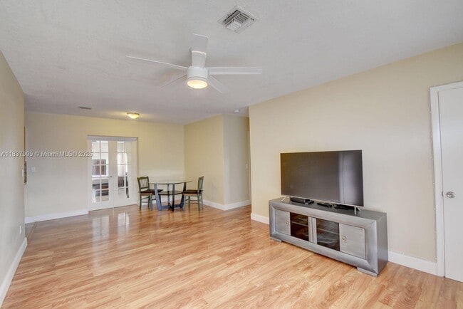 Photo - 3531 SW 36th St