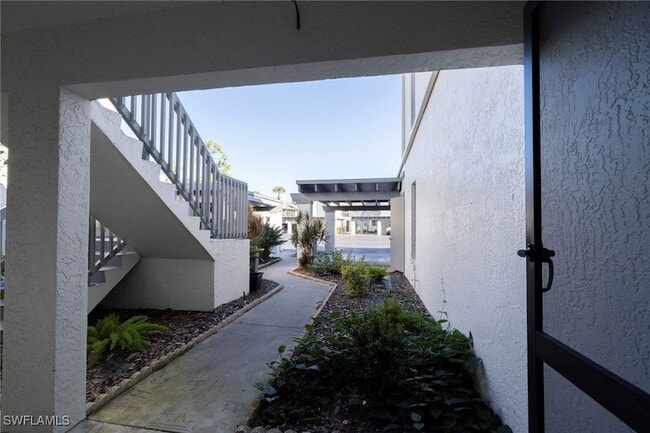 Photo - 17456 Woodland Trace Dr Unit B