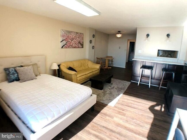 Photo - 118 Monroe St Unit 1311