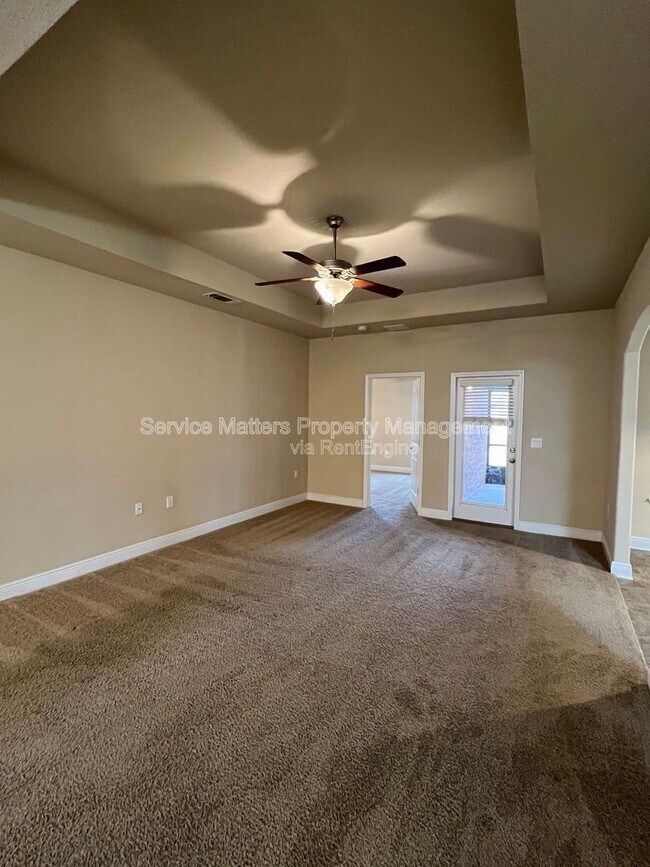 Photo - 4736 Frances St