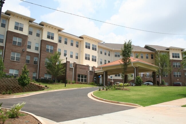 Attractive, spacious apartements that are built for comfort - Veranda at Carver