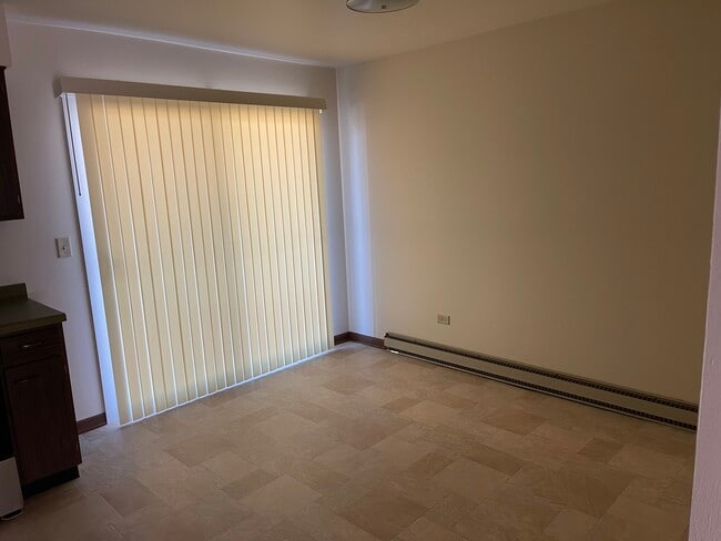 Photo - 1320 Getzelman Dr Unidad 3