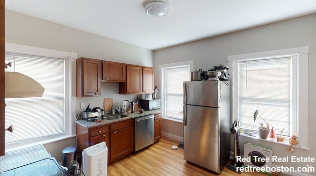 Building Photo - 900 Massachusetts Ave Unit #8 Rental