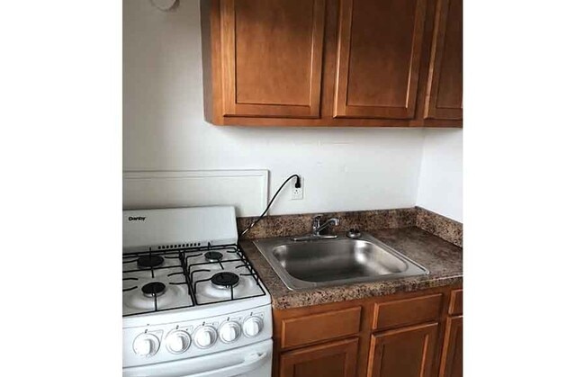 Photo - 960 Ludlow Ave Unidad 960-07