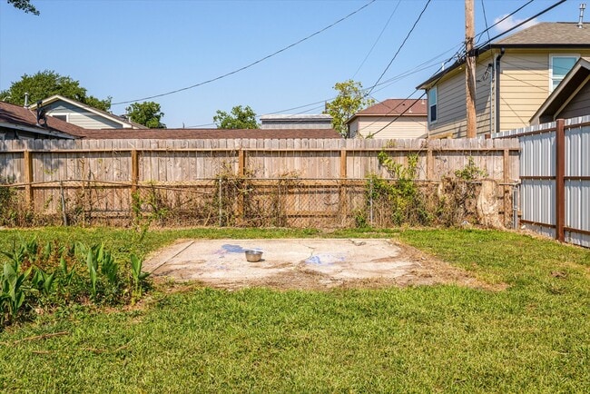 Building Photo - 6742 Feldspar St