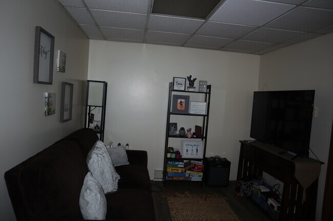 Photo - 415 East St Unit B