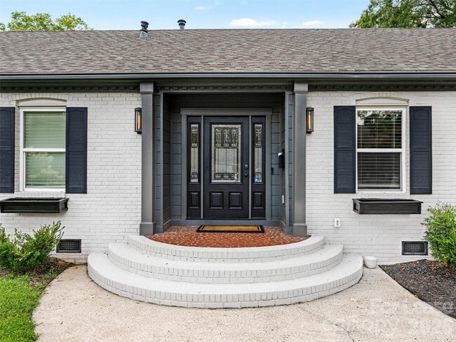 3319 Providence Rd
