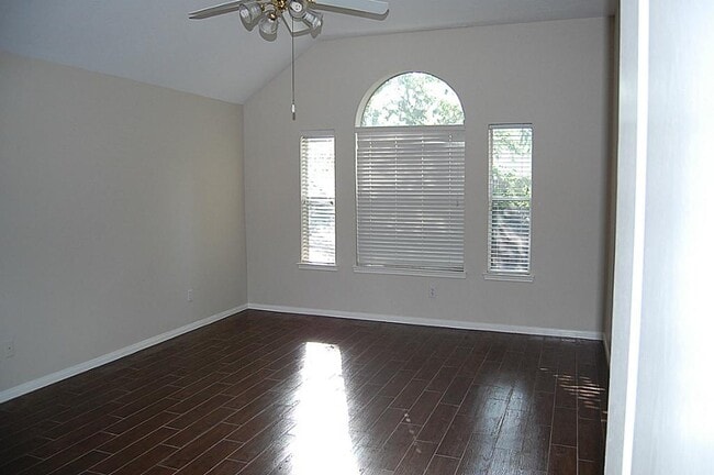 Photo - 1638 Candleston Ln