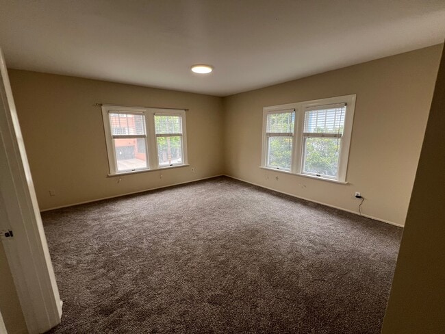 Photo - 352 Palm Ave Unit 4