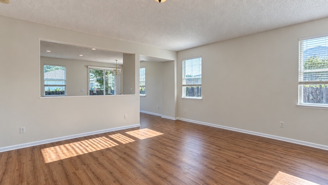 76237 Long Pond Loop
