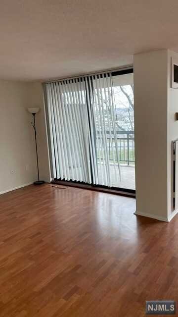 Photo - 111 Harmon Cove Tower