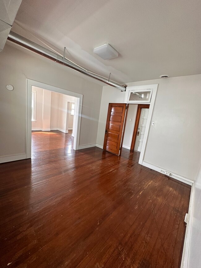 Photo - 426 Broad Ave Unit 426 Broad Avenue  2