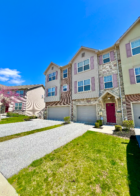Photo - 123 High Pointe Dr Townhome