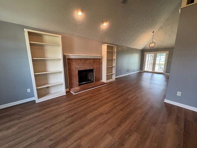 Photo - 1049 Mustang Ct