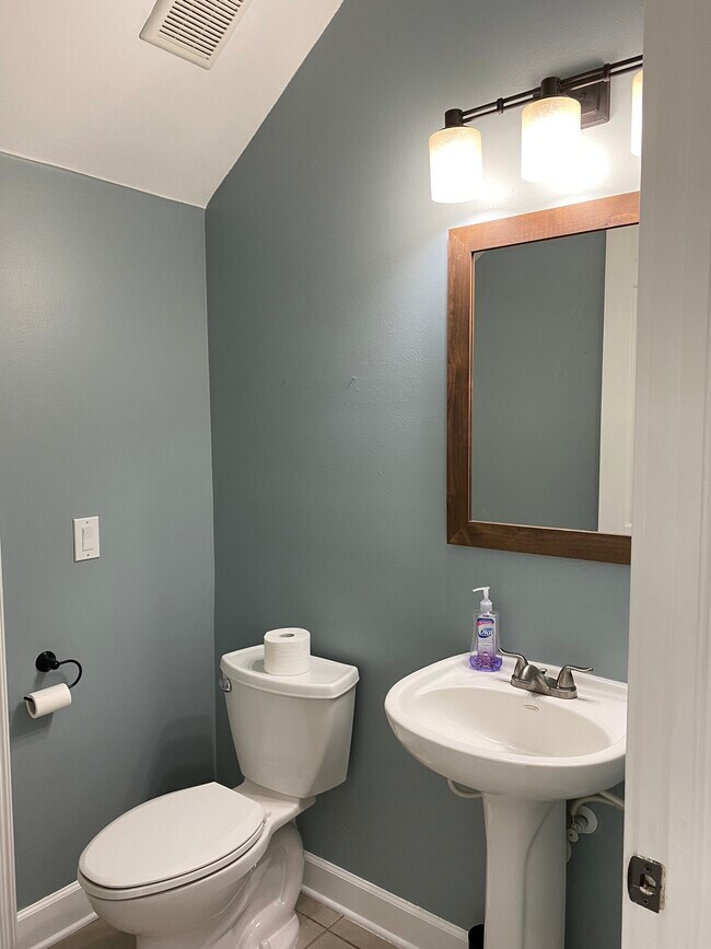 Photo - 6803 S Elemeta St