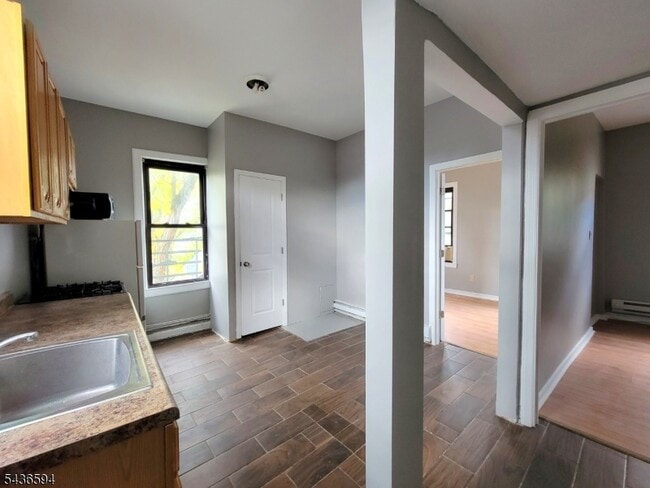 Photo - 423 2nd St Unit 3