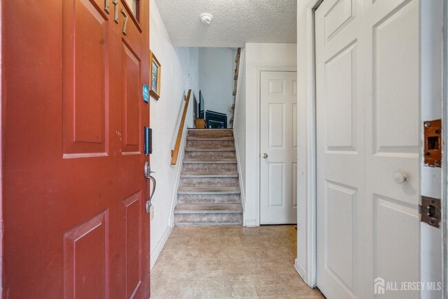 Photo - 117 N Barrow Pl