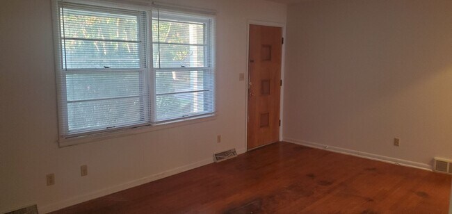 Photo - 2512-2514 Braemore Rd Unidad 2512