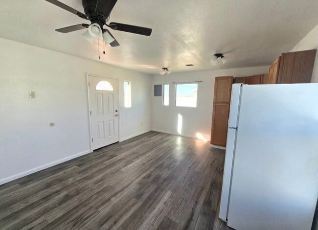 15120 Perlite Dr Unit D