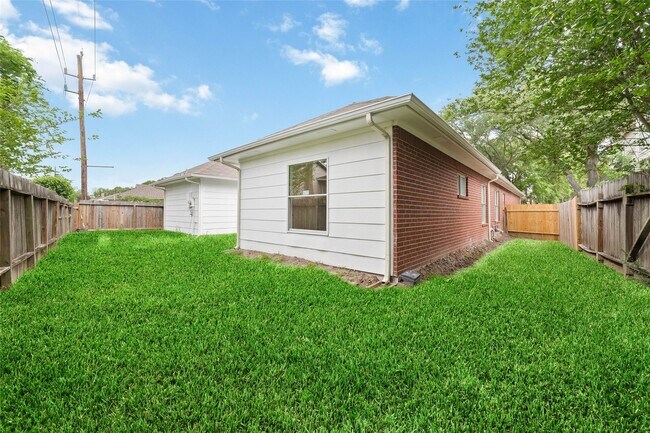 4211 Torrey Creek Ln