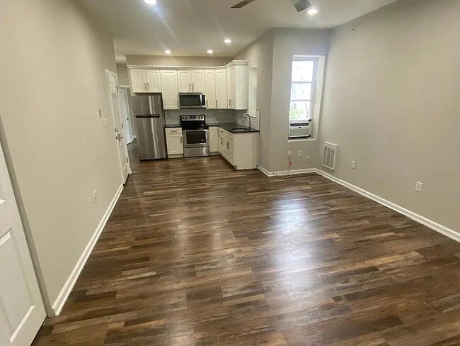 Photo - 1470 N 52nd St Unit 3