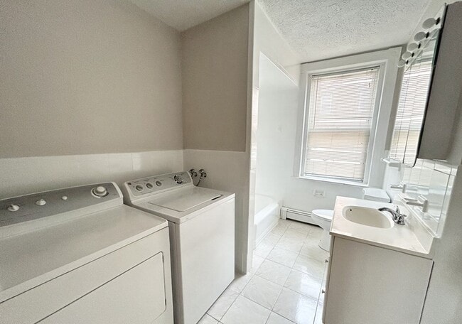 Photo - 165 Gove St Unit #3