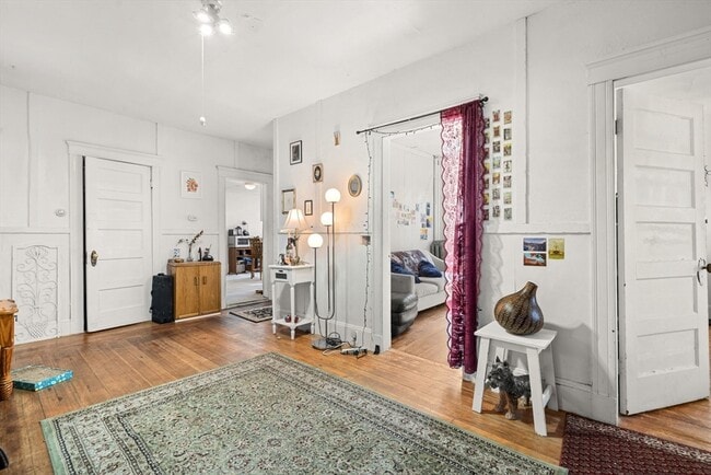 Photo - 427 Medford St