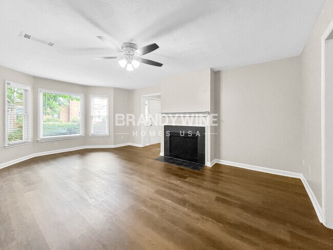 Photo - 4183 Elder Ln Unidad 4183