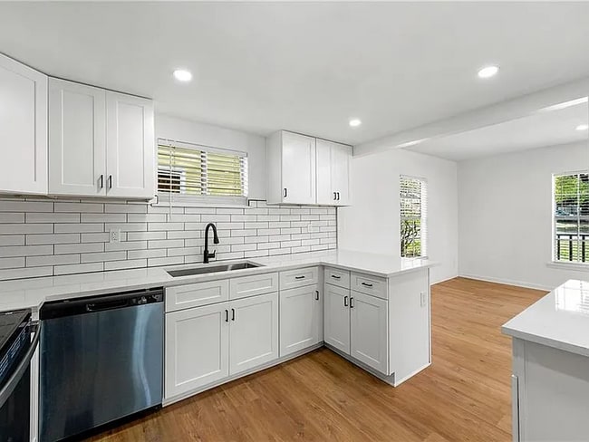 Photo - 1917 Connally Dr