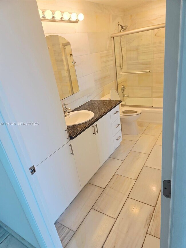 Photo - 1401 SW 22nd St Unit 1203