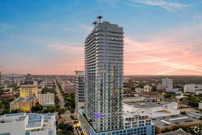 Building Photo - Ascent St. Petersburg Rental