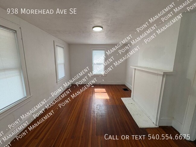 Photo - 938 Morehead Ave SE