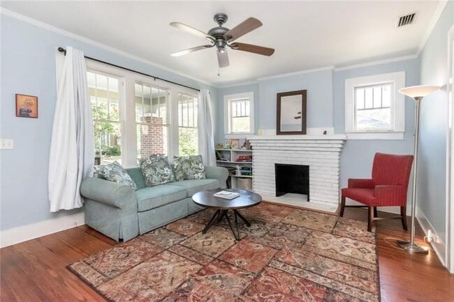 Photo - 259 Stocking St