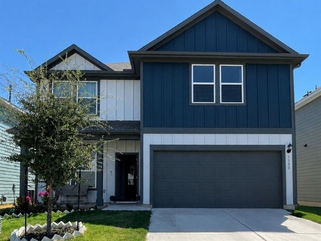 Building Photo - 15807 Crissom Ln