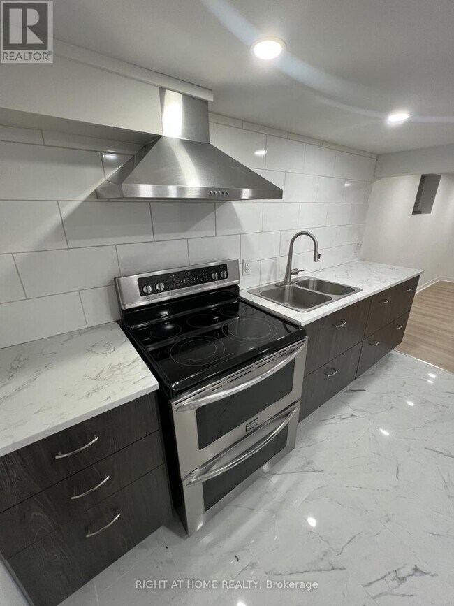Photo - 186 Schell Ave