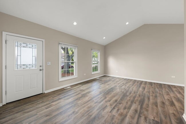 Photo - 1057 Bothwell Cir