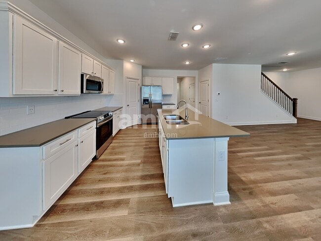 Photo - 1305 Soapstone Rd